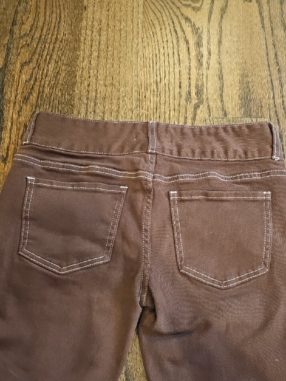 Women’s Brown Low-Rise Flare Jeans - Classic Style - Picture 10 of 11